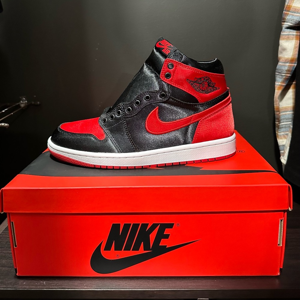 Jordan Retro 1 Satin Bred Women’s